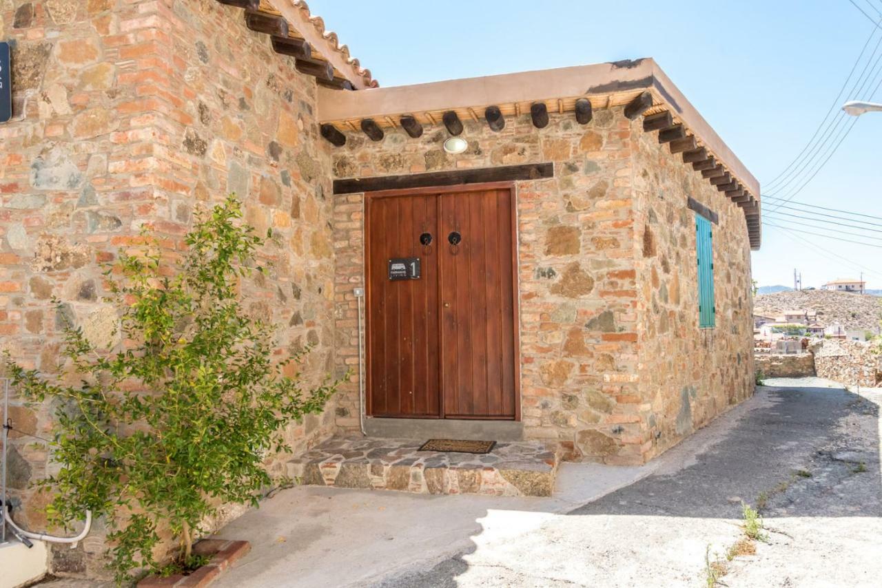 Farmakas Living Exterior foto