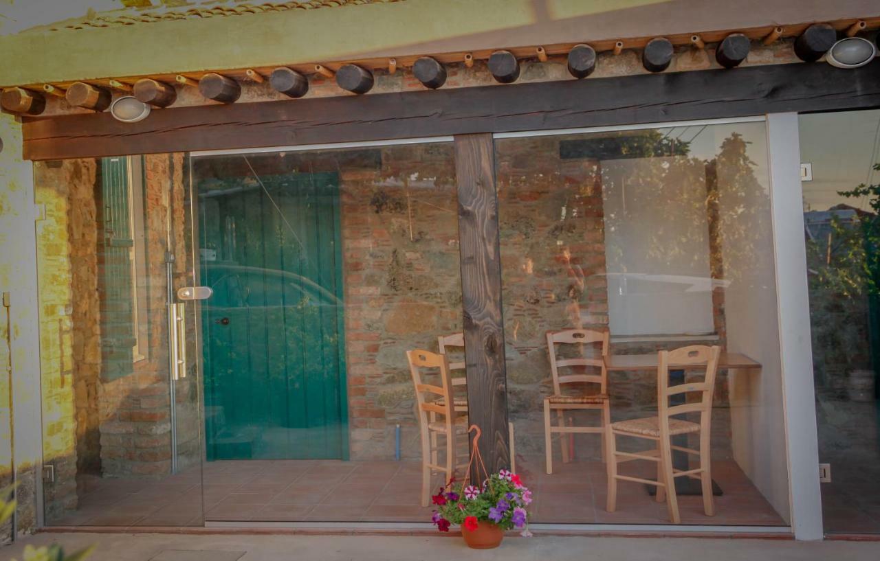 Farmakas Living Exterior foto